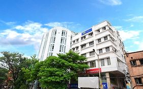 Fabhotel Stay Inn International